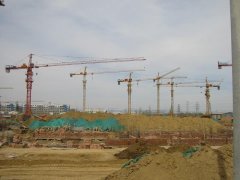 揚(yáng)塵在線自動(dòng)監(jiān)控系統(tǒng)，可用于施工區(qū)域的空氣質(zhì)量監(jiān)測(cè)